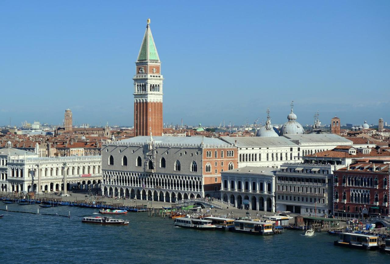 Biennale Apartament *